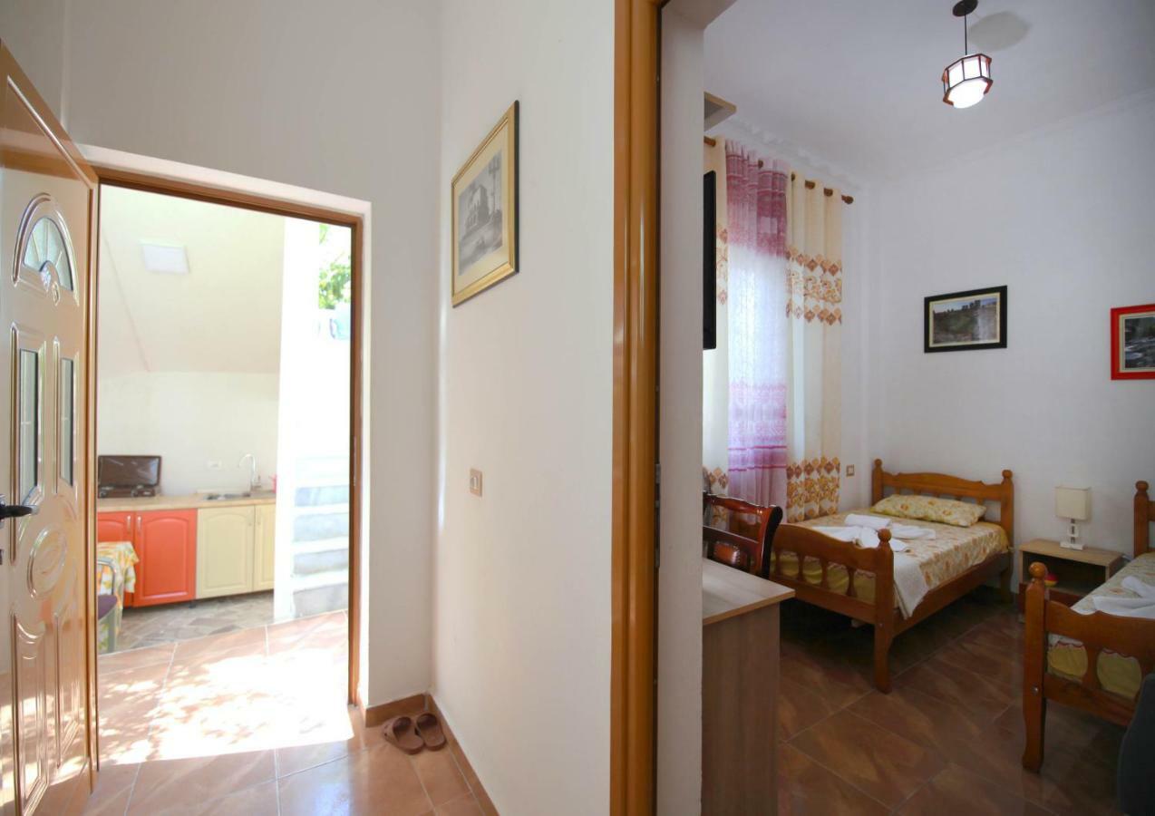 My Home Guest House-Apartment Durrës Exteriör bild