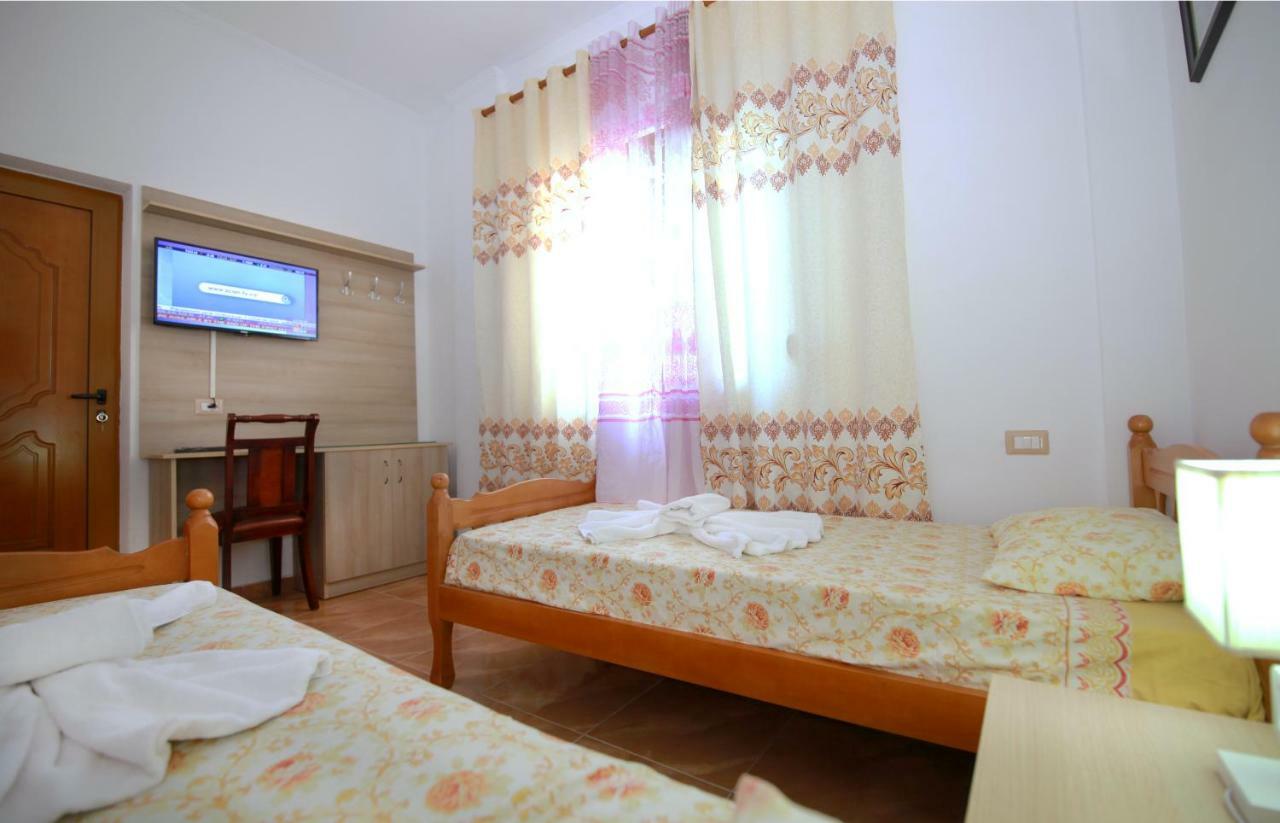My Home Guest House-Apartment Durrës Exteriör bild
